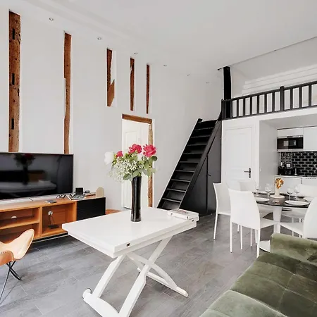 Stunning - 2br-6p - Grand Boulevard *